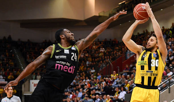 更有消息称 更有消息称