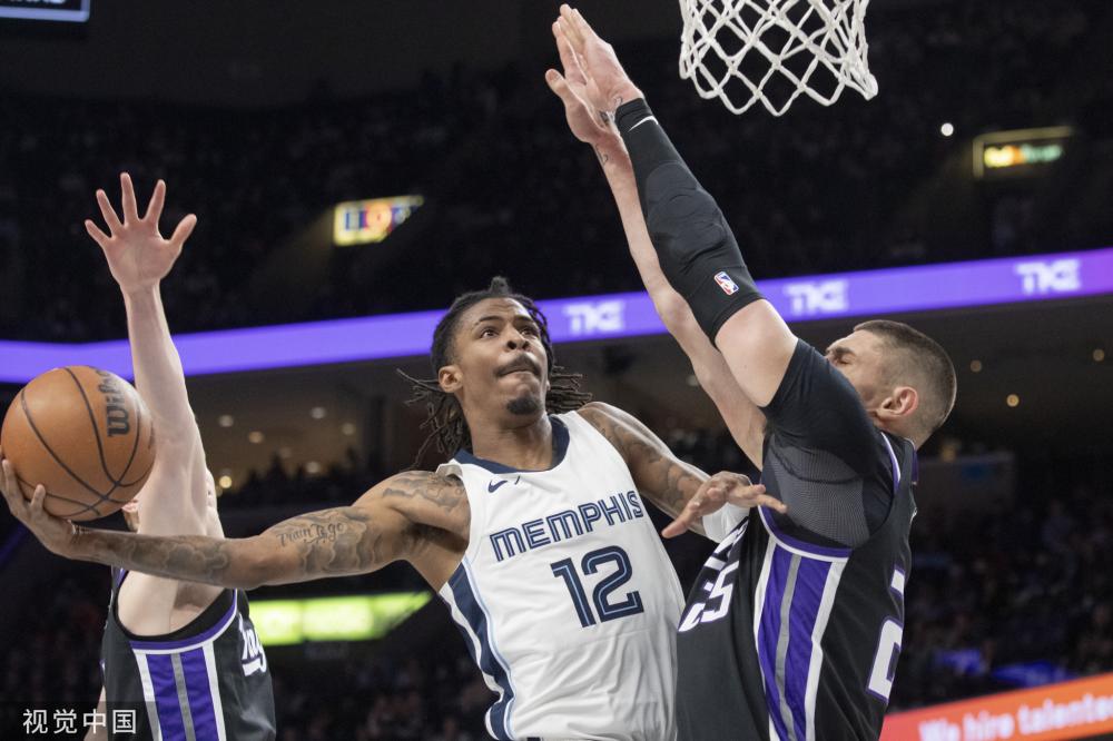 而是在观看 而是在观看